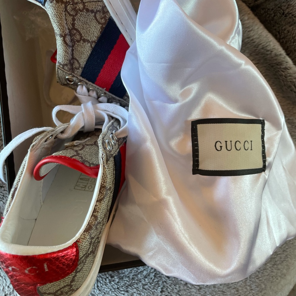 Kids Gucci sneakers